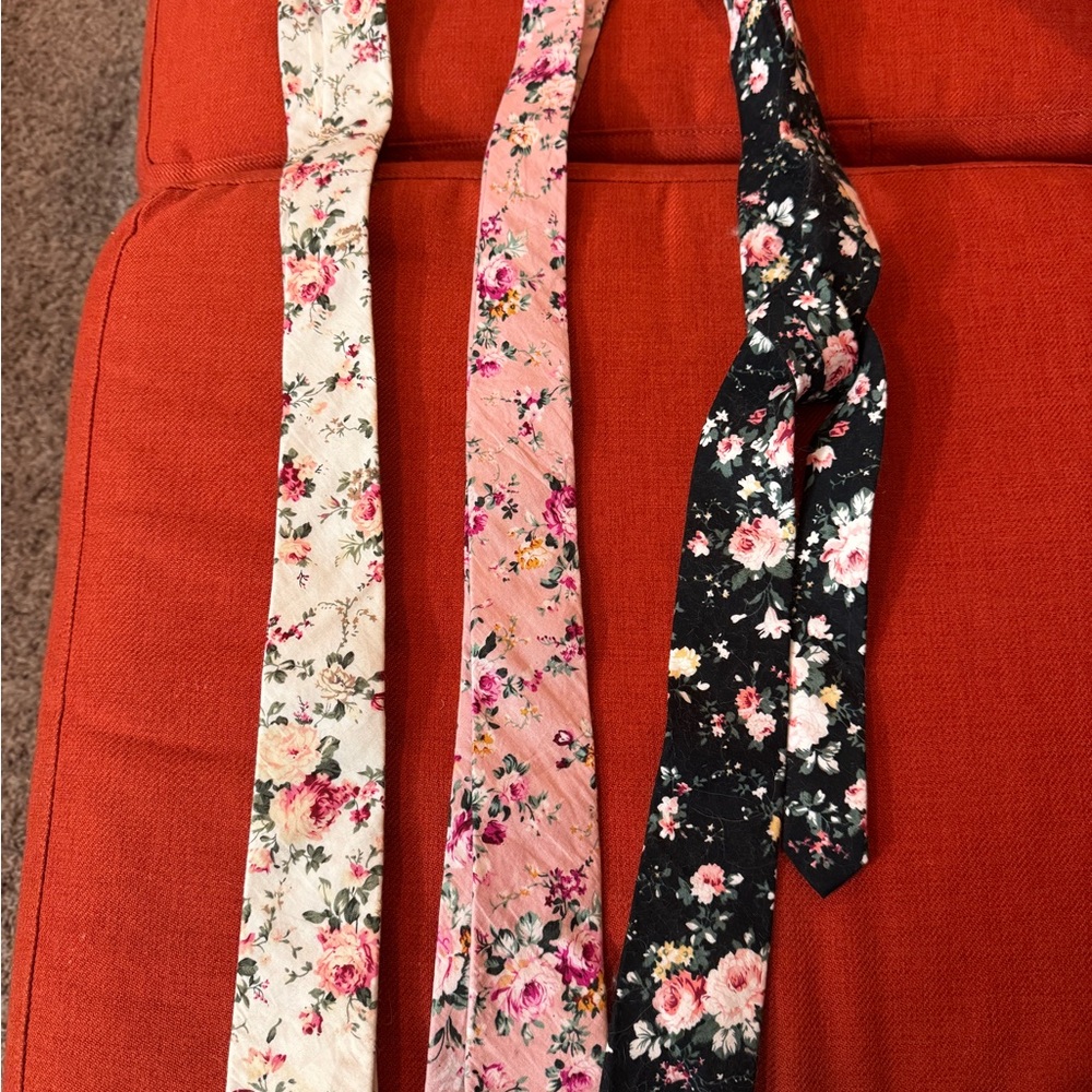 Tilden Co., Floral Women's Scarves Set of 3, Molly Ringwald inspired, 1980s vibe